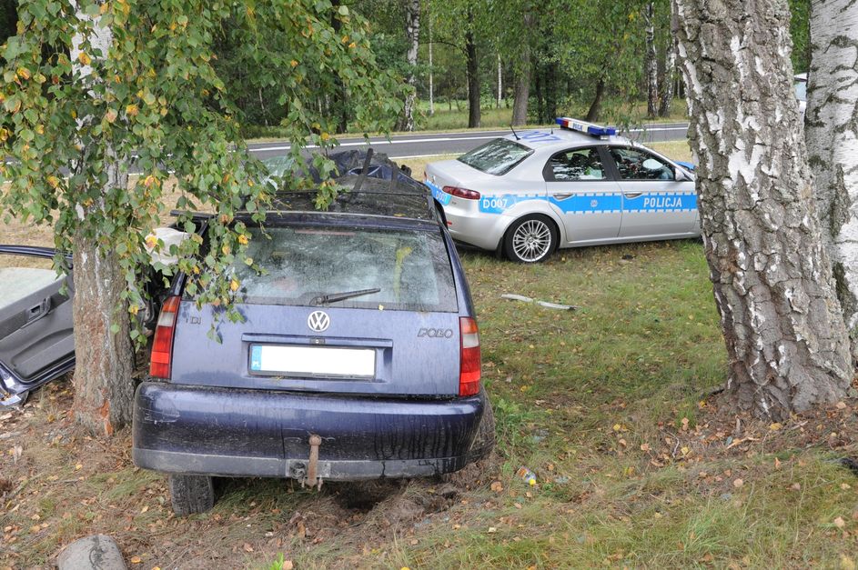 Policja ChełmUciekając z miejsca kolizji wjechał w drzewo